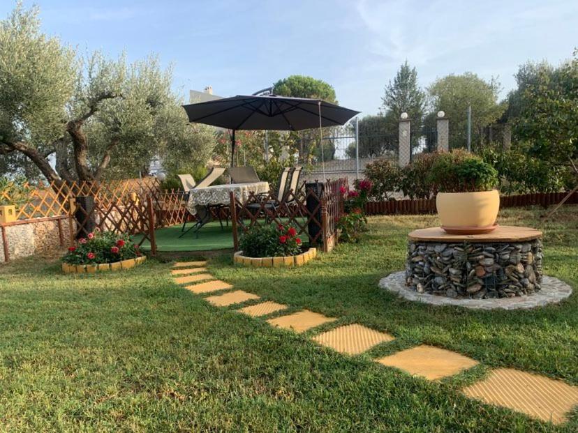 Dora's Garden Lägenhet Alexandroupolis Exteriör bild